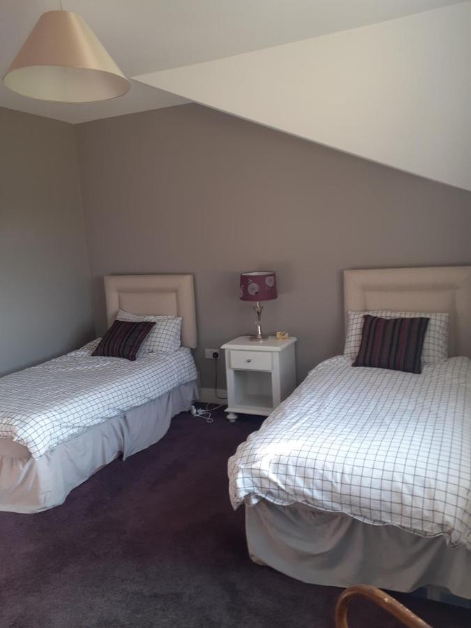 Single Or Twin Room In Lovely Country Residence Nobber Exteriér fotografie